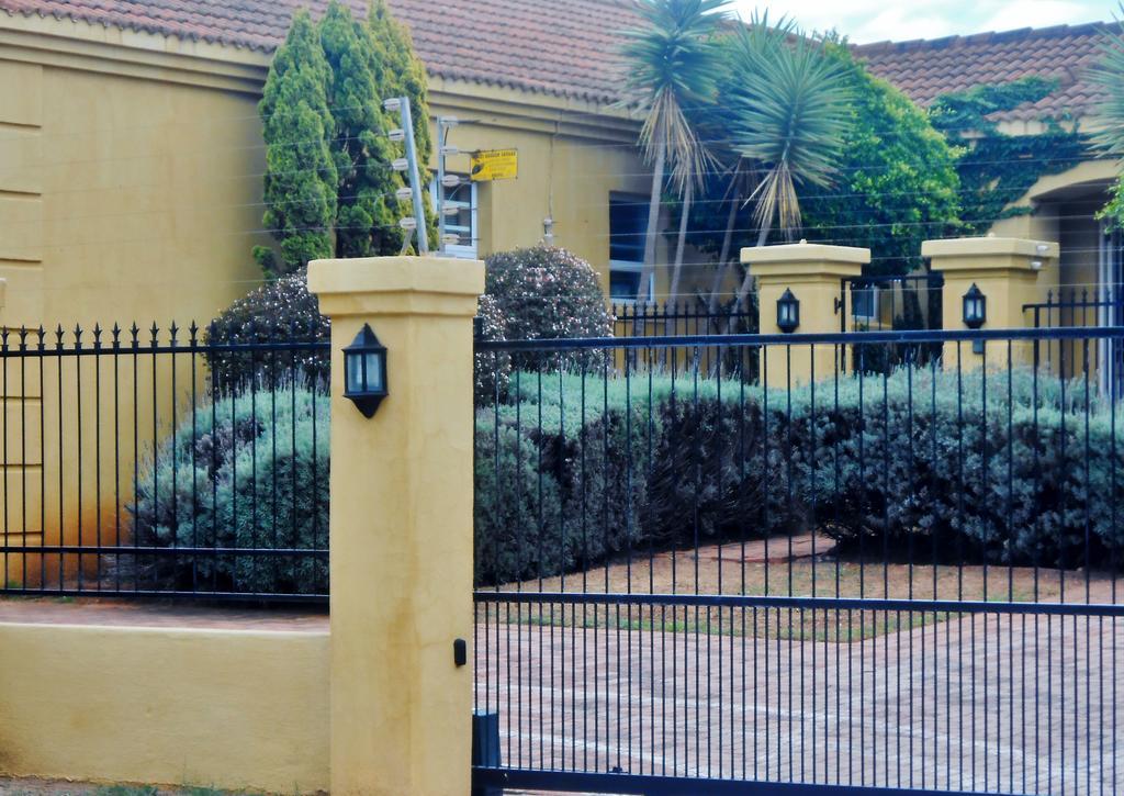 Toscana Cottage Port Elizabeth Exterior photo
